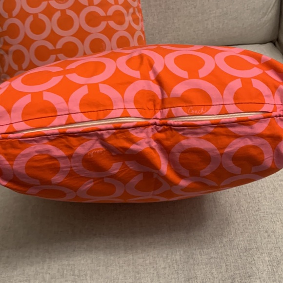 Coach Pillow Cases 17 x 17 Used Orange - Picture 12 of 12